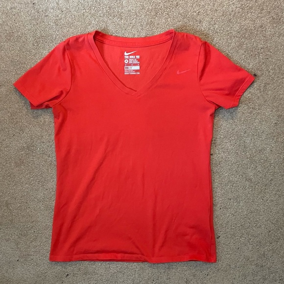 Nike Dri-fit tee - Picture 1 of 3